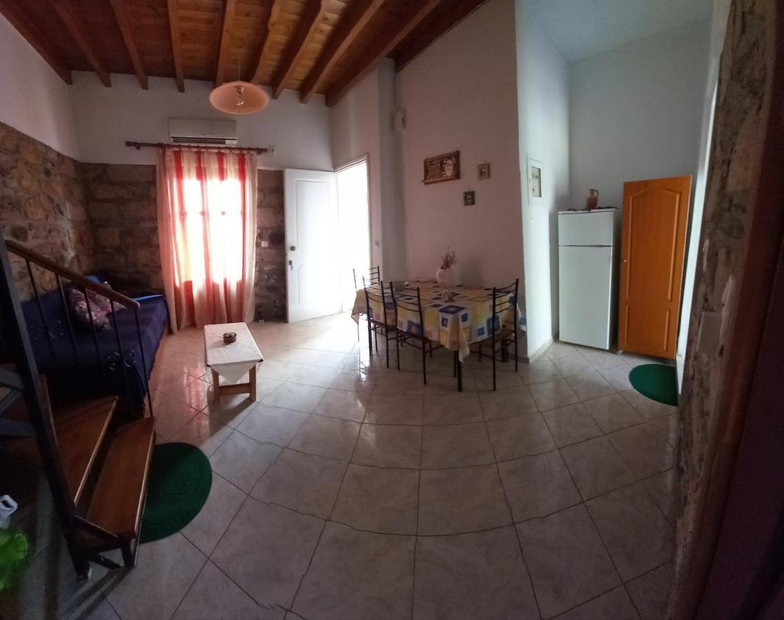 Agapis Apartments Petra  Esterno foto